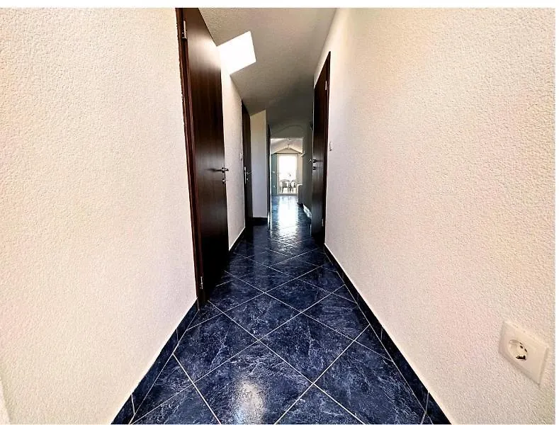 Apartmani Adriana Lakmartin