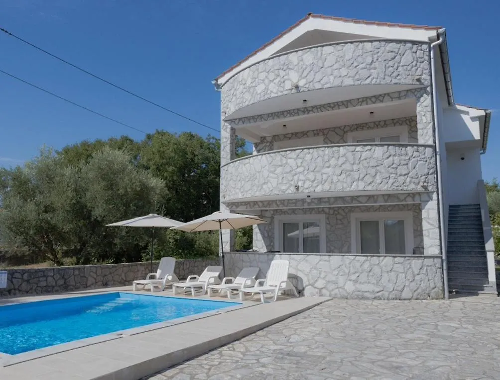 Apartmani Adriana Lakmartin